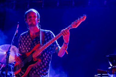 FARO, PORTUGAL: 9 Eylül 2023 - Müzik grubu Ganso, Portekiz 'in Faro kentinde düzenlenen büyük bir festival olan F festivalinde sahne aldı..