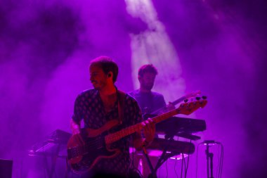 FARO, PORTUGAL: 9 Eylül 2023 - Müzik grubu Ganso, Portekiz 'in Faro kentinde düzenlenen büyük bir festival olan F festivalinde sahne aldı..
