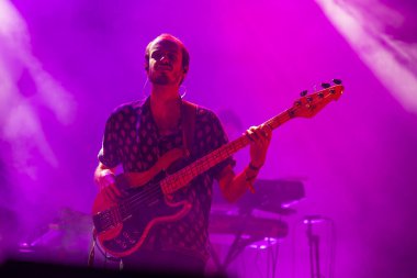 FARO, PORTUGAL: 9 Eylül 2023 - Müzik grubu Ganso, Portekiz 'in Faro kentinde düzenlenen büyük bir festival olan F festivalinde sahne aldı..