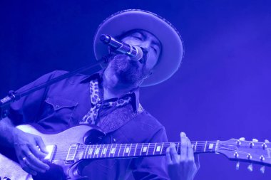 FARO, PORTUGAL: 9 Eylül 2023 - Müzik grubu Fogo Fogo, Portekiz 'in Faro kentinde düzenlenen büyük bir festival olan F festivalinde sahne aldı..