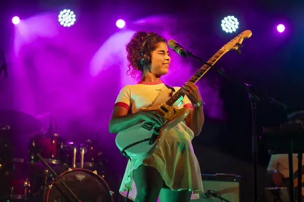 FARO, PORTUGAL: 8 EPTEMBER, 2023 - Müzik grubu Da Chick, Portekiz 'in Faro kentinde düzenlenen büyük bir festival olan F festivalinde sahne aldı..