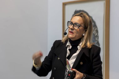 GIBRALEON, SPAIN - 28 HAZİRAN 2024: Centro Olontense de Arte Contemporanea (CODAC) üzerinde Feria Transfronteriza de Arte Contemporanea 'nın 5..