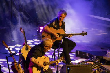 FARO, PORTUGAL: 5 Eylül 2024 - Müzik sanatçısı Amar Guitarra, Portekiz 'in Faro kentinde düzenlenen büyük bir festival olan F festivalinde sahne aldı..