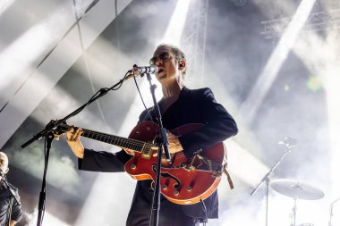 FARO, PORTUGAL: 5 Eylül 2024 - Müzik sanatçısı, Efsanevi Kaplan sanatçısı, Portekiz 'in Faro kentinde düzenlenen büyük bir festival olan F Festivali' nde sahne aldı.