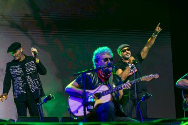 FARO, PORTUGAL: 7 Eylül 2024 - Müzik sanatçısı, Direniş, Portekiz 'in Faro kentinde düzenlenen büyük bir festival olan F festivalinde sahne aldı.