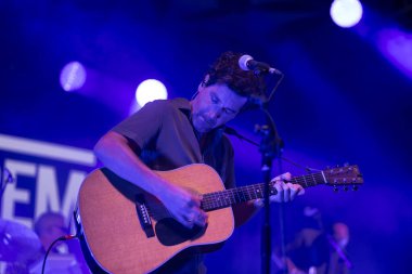 FARO, PORTUGAL: 7 Eylül 2024 - Müzik sanatçısı Virgem Suta, Portekiz 'in Faro kentinde düzenlenen büyük bir festival olan F festivalinde sahne aldı..