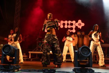 FARO, PORTUGAL: 7 Eylül 2024 - Müzik sanatçısı Pongo, Portekiz 'in Faro kentinde düzenlenen büyük bir festival olan F festivalinde sahne aldı..