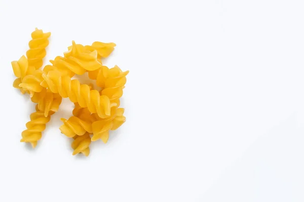 Haufen Nudeln Form Einer Spirale Auf Weißem Hintergrund Rohe Pasta — Stockfoto
