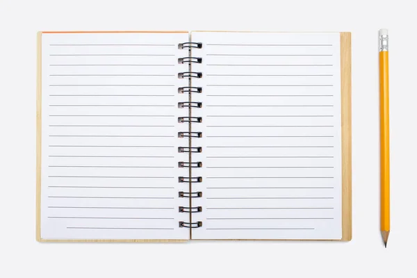 Cuaderno Abierto Con Una Encuadernación Lápiz Amarillo Sobre Fondo Blanco —  Fotos de Stock