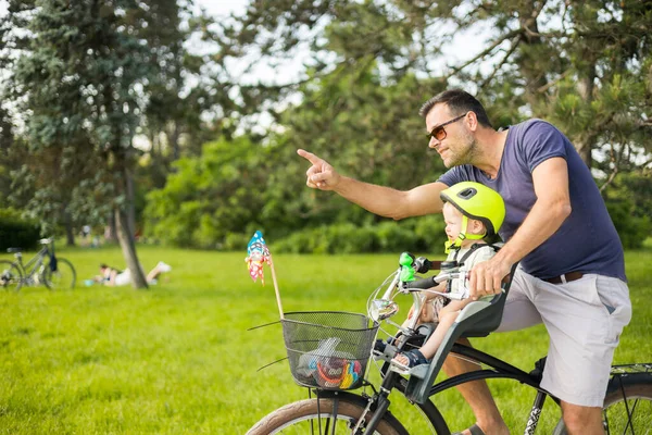 Look Active Family Day Nature Father Son Ride Bike City — Stock Photo, Image