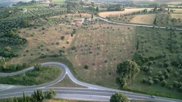 Toscane Platteland Luchtfoto Met Drone Bij Zonsopgang Landhuis Heuvels Velden — Stockvideo