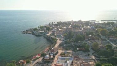 Taraf, Türkiye - 17 Ekim 2023: Türkiye 'nin Antalya ilinin Antik Kenar kasabasının hava aracı görüntüsü. 4k biçiminde yüksek kaliteli görüntüler