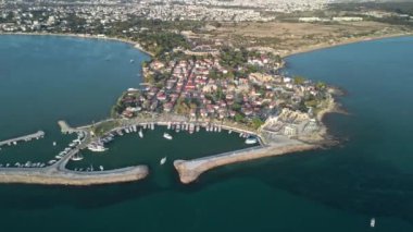 Türkiye 'nin Antalya ilindeki antik kentin insansız hava aracı görüntüsü. 4k biçiminde yüksek kaliteli görüntüler