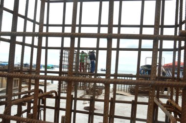 TARAKAN - INDONEZYA 8 Şubat 2019: SDF Tarakan liman iskelesi inşaatı için inşaat süreci, Kuzey Kalimantan - Endonezya