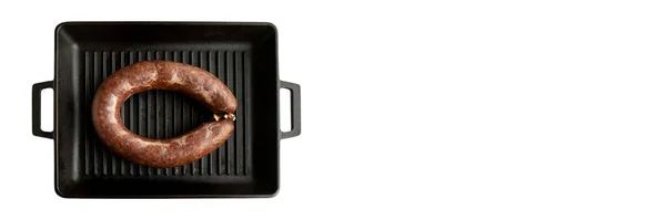 重い黒鋳鉄グリルパンでトルコ料理で使用される様々なスパイス混合物から作られた自家製のカンガルスーク 隔離された透明な背景 — ストック写真