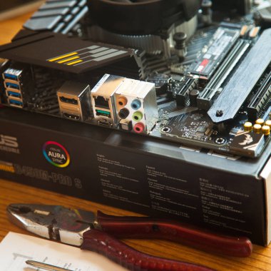 Enjoy exceptional performance with the Asus Tuf Gaming B450M Pro S Gaming black motherboard. Installation done at home. August 27 2022 Istanbul Turkey