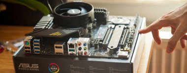 Enjoy exceptional performance with the Asus Tuf Gaming B450M Pro S Gaming black motherboard. Installation done at home. August 27 2022 Istanbul Turkey