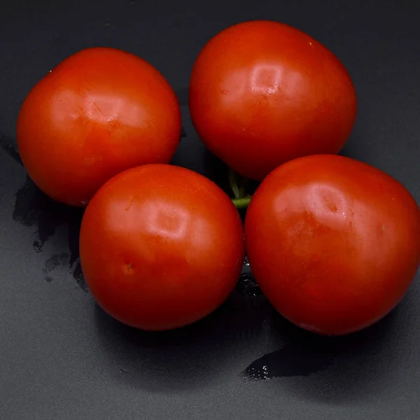 Frisk Velsmagende Tomat Alle Økologiske Tomat Frisk Rød Økologisk Tomat - Stock-foto