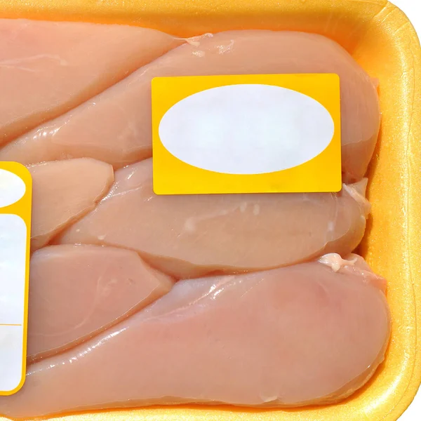 Świeże Niegotowane Kawałki Mięsa Piersi Kurczaka Pakowane Gotowe Gotowania Izolowane — Zdjęcie stockowe