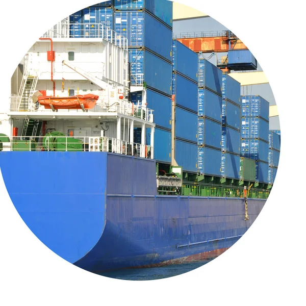 Modrá Nákladní Loď Provozující Mezinárodní Logistickou Přepravu Nakládku Přístavu Harem — Stock fotografie