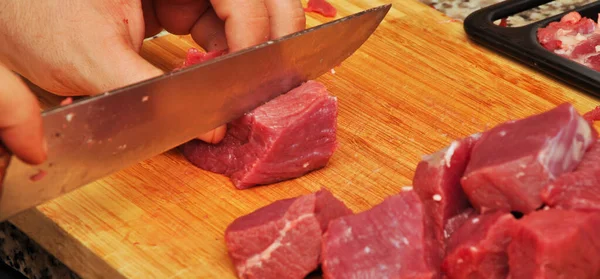 Чистый Свежее Красное Сырое Мясо Коровы Острый Нож Разделочной Доске — стоковое фото