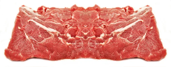 干净新鲜的红牛生肉牛肉 白色背景隔离 — 图库照片