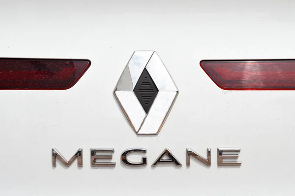 Renault Megane Logo Metallo Cromato Auto Lusso Istanbul Città Maggio — Foto Stock