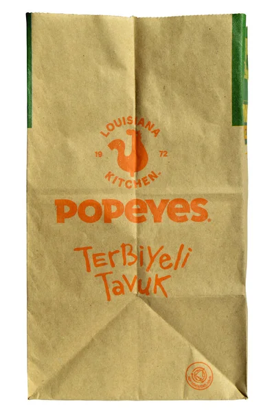 Popeyes 식당에서 종이봉투 Popeyes Reporclable Paper Bag Natural Product Istanbul — 스톡 사진
