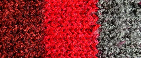Tecido Padrão Feito Tecido Malha Artesanal Vermelha Cinza Textura Fundo — Fotografia de Stock