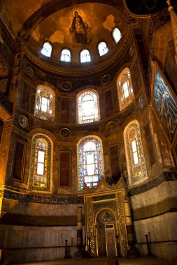 Ayasofya, İstanbul 'da bir müze, tarihi bazilika ve camidir. Bizans İmparatoru Justinianus tarafından 532-537 yılları arasında İstanbul 'da inşa edildi. Fotoğraf çekimi tarihi 14 Haziran 2020