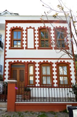 İstanbul 'da Princes Adaları, Büyükkada Türkiye' de büyükada, Büyükkada 'da eski taş kırmızı evler