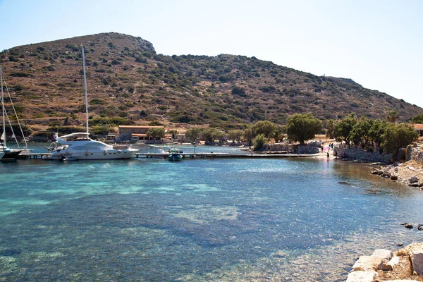 Çeşitli Ülkelerden Gelen Yatlar Gemiler Antik Knidos Şehrinin Doğal Liman — Stok fotoğraf