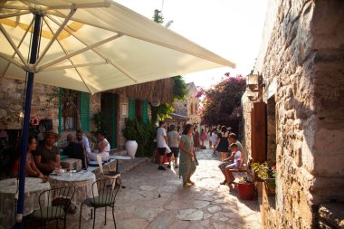 Benzersiz mimarisi ve turistik gezileri ile Eski Datca caddeleri, Mugla Datca Turkey, 29 Haziran 2023