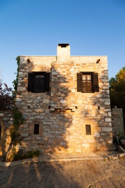 Eski Datca bölgesinin tipik katı ve nostaljik taş evleri, Türkiye Eski Datca Mugla 26 Haziran 2023