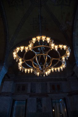 Ayasofya, İstanbul 'da bir müze, tarihi bazilika ve camidir. Bizans İmparatoru Justinianus tarafından 532-537 yılları arasında İstanbul 'da inşa edildi. Fotoğraf çekimi tarihi 14 Haziran 2020