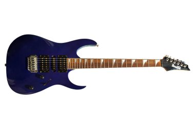 Beyaz zemin üzerinde izole edilmiş, ahşap mavi gövdeli Ibanez elektro gitarı, İstanbul Türkiye 07 Temmuz 2024