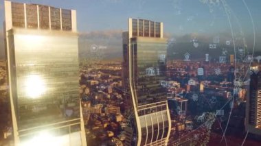 Akıllı şehir ve iletişim ağı konsepti. 5G mi? Bazı şeylerin interneti. Telekomünikasyon. Yüksek kalite 4k görüntü