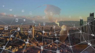 Akıllı şehir ve iletişim ağı konsepti. 5G mi? Bazı şeylerin interneti. Telekomünikasyon. Yüksek kalite 4k görüntü