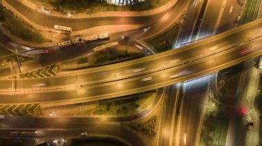 Zaman atlamalı otoban üst görünümü, Circle Road trafiği önemli bir altyapı. 4 bin. Yüksek kalite 4k görüntü