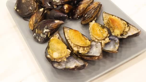 Plněné Slávky Midye Dolma Sea Food Vysoce Kvalitní Záběry — Stock video