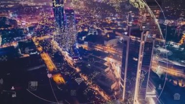 Akıllı şehir ve iletişim ağı konsepti. 5G mi? LPWA Düşük Güç Genişliği. Kablosuz iletişim. Yüksek kalite 4k görüntü