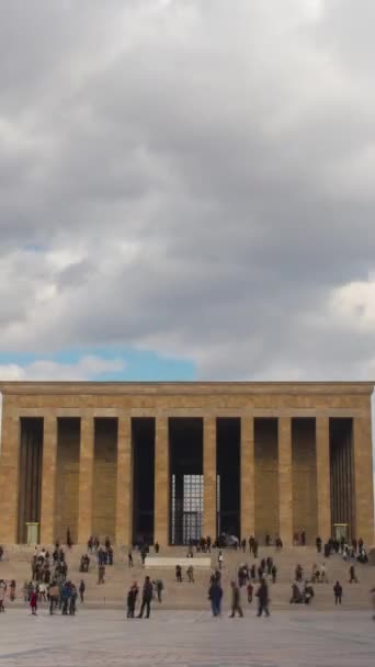 Timelapse Van Toeristen Een Bezoek Aan Het Mausoleum Van Ataturk — Stockvideo