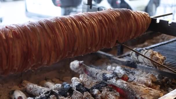 Turco Street Food Kokorec Hecho Con Intestino Oveja Cocinado Horno — Vídeos de Stock