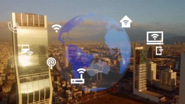Akıllı şehir ve iletişim ağı konsepti. 5G mi? LPWA Düşük Güç Genişliği. Kablosuz iletişim. Yüksek kalite 4k görüntü