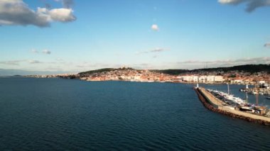 Balikesir Ayvalik ve Cunda adasının hava manzarası. Yüksek kalite 4k görüntü