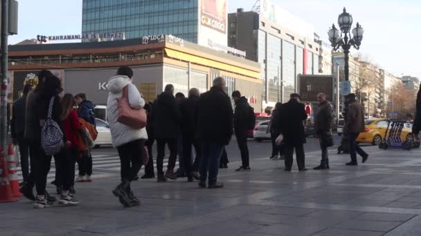Ankara Turkey February 2023 Kizilay Square Skyscraper People Crowd Walking — Vídeos de Stock