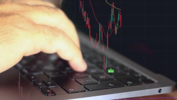Zakenman Laptop Computer Nft Gamefi Defi Financiële Futuristische Grafiek Grafiek — Stockvideo