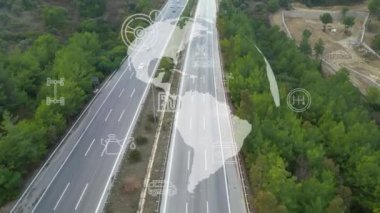 Ulaşım ve teknoloji konsepti. ITS Akıllı Taşıma Sistemleri. Hizmet olarak hareket kabiliyeti. Yüksek kalite 4k görüntü