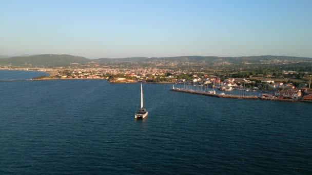 Catamarano Vela Nel Mar Egeo Urla Izmir Turchia Filmati Alta — Video Stock
