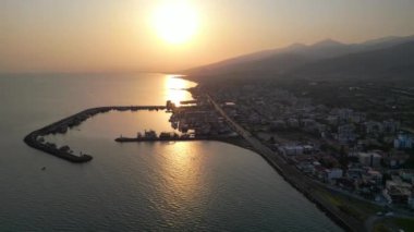 Guzelbahce limanı İzmir - Türkiye. Yüksek kalite 4k görüntü